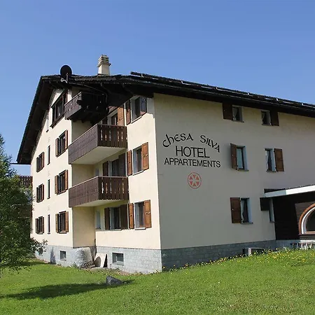 酒店 + Chesa Silva 席尔瓦普拉纳