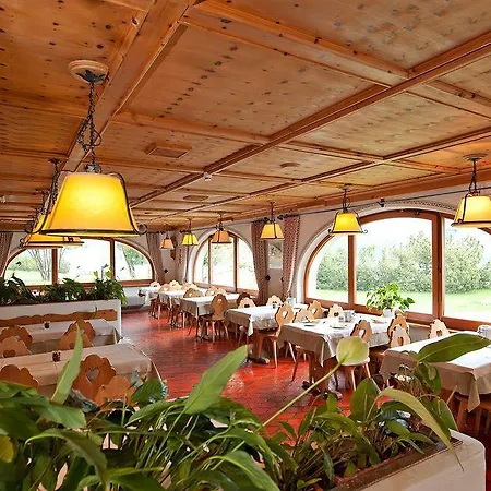 + Chesa Silva Hotel 3*