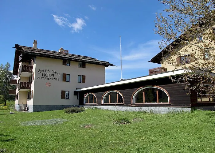 Szálloda + Chesa Silva 3*