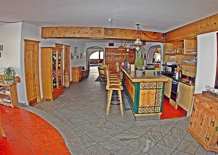 + Chesa Silva Silvaplana